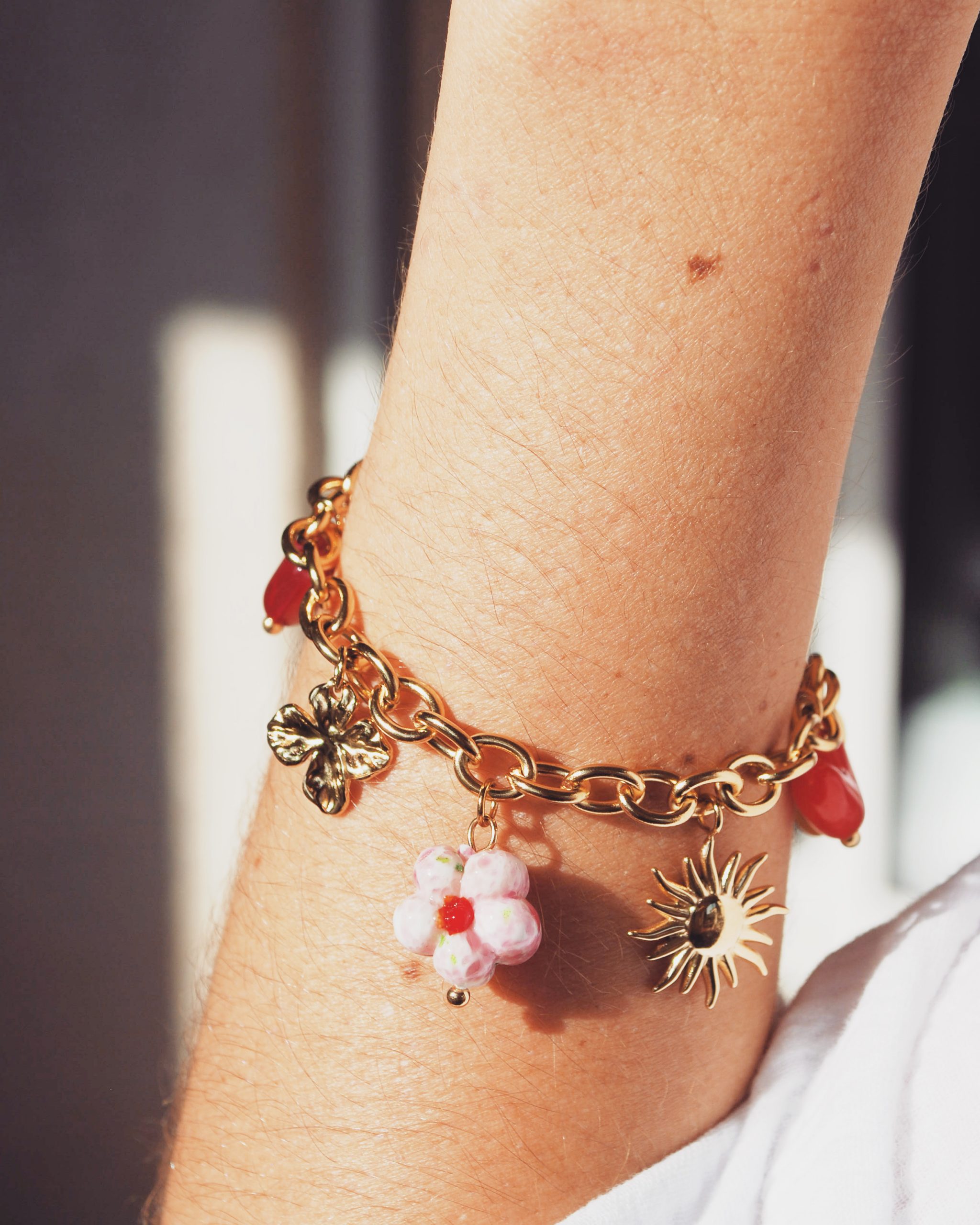 ED7F9BD2-7BE9-4724-B4DA-FFFF19CF2201